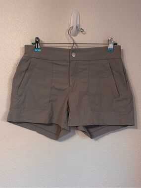 Athleta Trekkie Shorts Size 4
